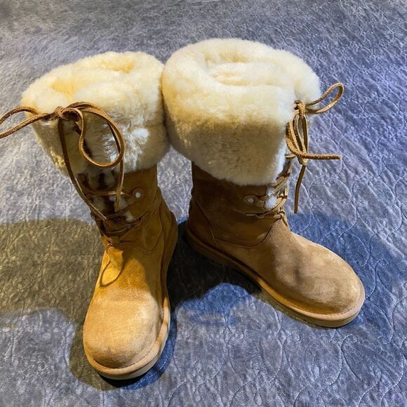 UGG Australia Montclair Boots 1892 Chestnut Suede Sheepskin Lace Up Size 7 - Picture 1 of 9
